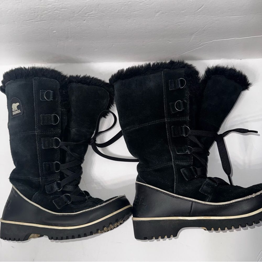 Sorel Tivoli High II women's winter boots in black size 6